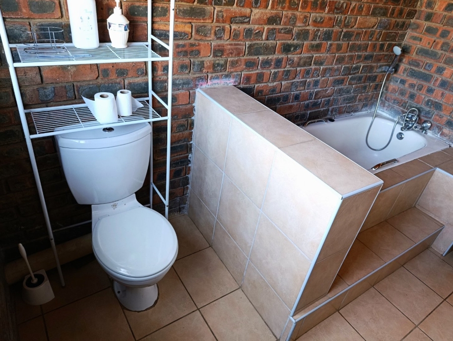 5 Bedroom Property for Sale in Spitskop SH Free State